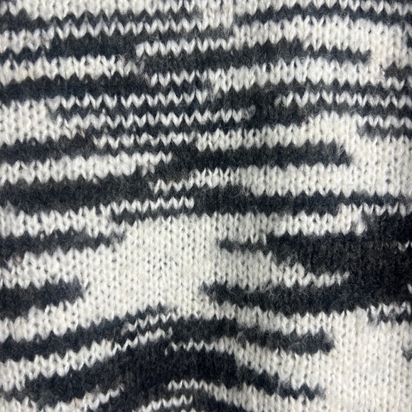 Urban Outfitters Ecote Grey White Gradient Print Mock Neck Wool Blend Sweater L - Picture 8 of 10